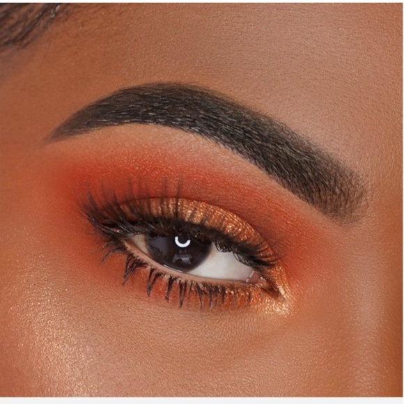 NWB Too Faced Light My Fire Eyeshadow Palette Vibrant Warm Tones Limited Edition - Picture 4 of 9